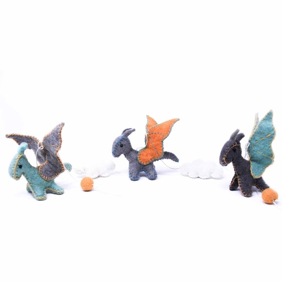 Dragon Handmade Garland - Picture 1 of 6